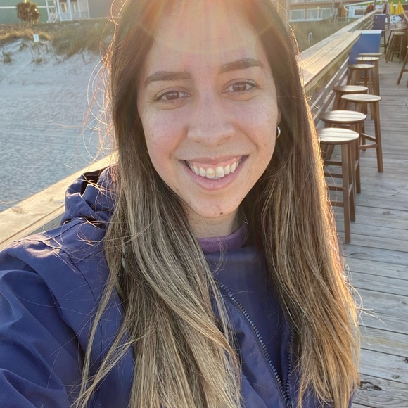 Meet your Posher, Jessica - Picture 2 of 4